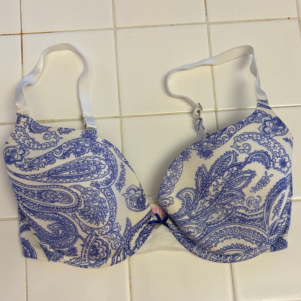 Victoria's Secret Blue and White Paisley Bra